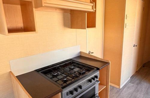 Towyn Ski Chalet | 3 Bed Caravan - Side gated decking WiFi Pets