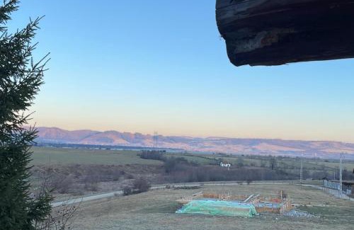 Moieciu Ski Chalet | 3 Bed Chalet Sleeps 8 -Fireplace & Enclosed Garden