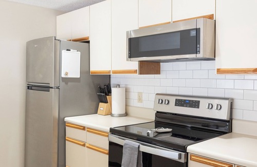 Gulfport Condo | 3-Bed Coastal Comfort in Biloxi