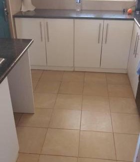 Lusaka House | 3 Bed House - Sleeps 6 - Garden - Parking - Wifi