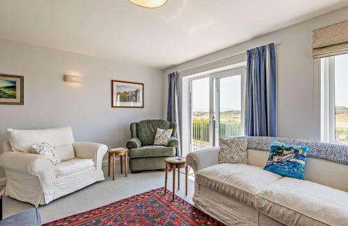 Aberdovey House | 3 Bed in Aberdovey DY036