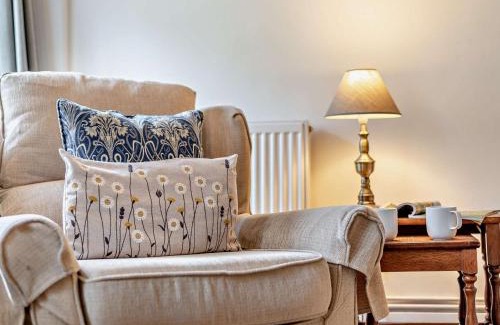 Braithwaite House | 3 Bed in Braithwaite SZ174