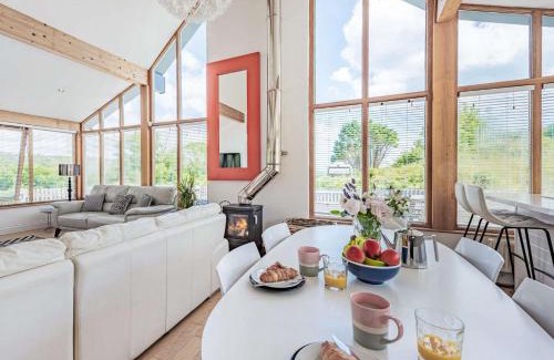 Pembroke House | 3 Bed in Freshwater East 66265