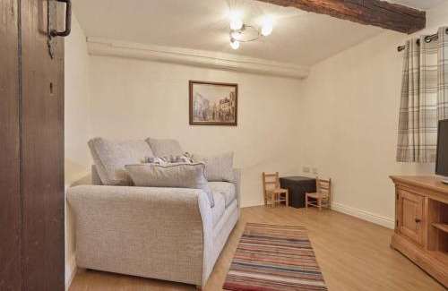 Keswick House | 3 Bed in Underskiddaw SZ169