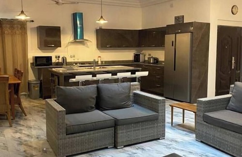 Accra Villa | 3 Bed Villa-Private Garden-OffStreetParking-AirCon Kasoa