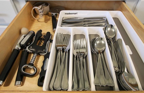 Lake Bluff Apartment | 3 Bedroom 1 Bath Near Great Lakes Naval