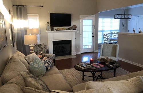 Twelve Oaks House | 3 bedroom 2 bath Home π