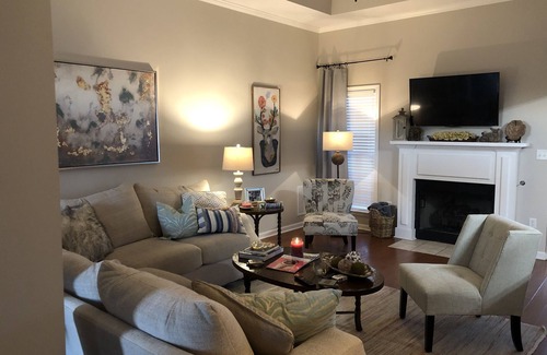 Twelve Oaks House | 3 bedroom 2 bath Home π