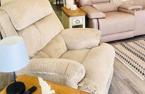 Memphis Apartment | 3 Bedroom 688628 by Houzlet