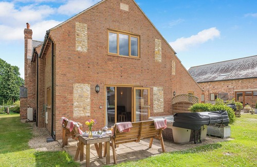 Woolland Cottage | 3 bedroom accommodation in Blandford Forum