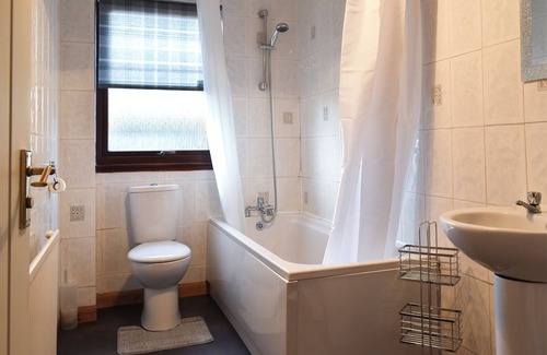 Cromarty Firth Cottage | 3 bedroom accommodation in Alness, near Invergordon