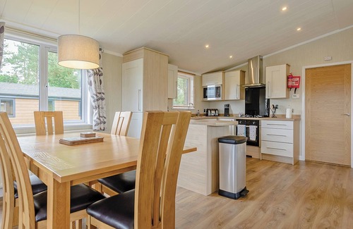 Woodhall Spa Ski Chalet | 3 bedroom accommodation in Woodhall Spa