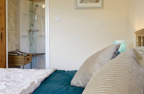 Saint Asaph Cottage | 3 bedroom accommodation in Cefn, near St Asaph