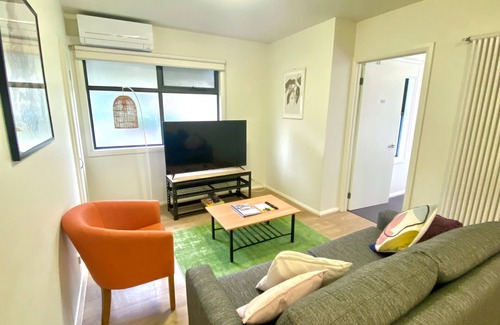 Golden Point Apartment | 3 Bedroom Apartment | Ideal for families, couples, individuals and others