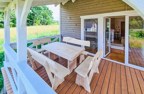 Czarna Dabrowka House | 3 bedroom awesome home in Jasien