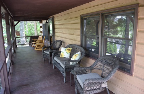 Speedwell Cabin | 3-bedroom cabin at Norris Lake, Sleeps 8 WiFi Lake access Covered boatslip