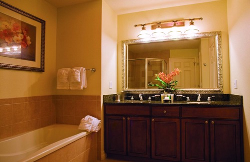 Loughman Resort | 3 Bedroom condo in beautiful Reunion resort area of Orlando