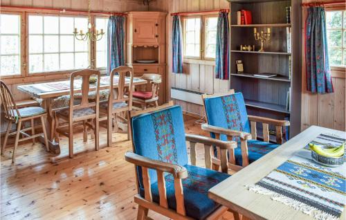 Oystre Slidre House | 3 Bedroom Cozy Home In Heggenes