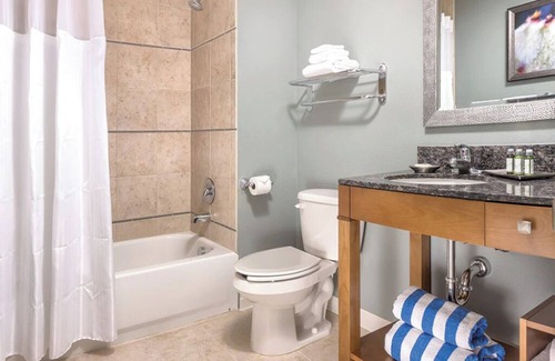 Las Vegas Resort | 3 Bedroom Deluxe Condo w/Kitchen, Las Vegas, Margaritaville, Desert Blue Resort