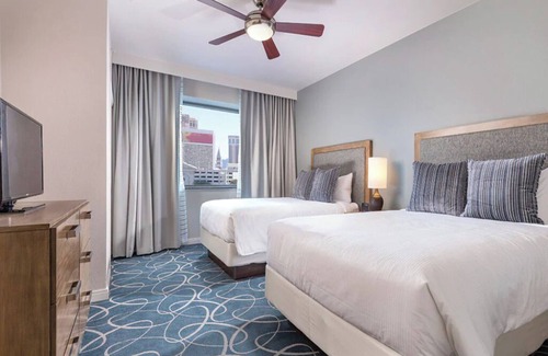 Las Vegas Resort | 3 Bedroom Deluxe Condo w/Kitchen, Las Vegas, Margaritaville, Desert Blue Resort