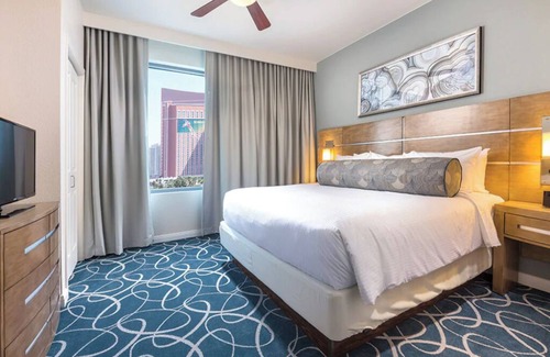 Las Vegas Resort | 3 Bedroom Deluxe Condo w/Kitchen, Las Vegas, Margaritaville, Desert Blue Resort