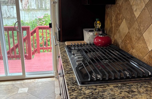 South San Francisco House | 3-bedroom house in charming South San Francisco. Desirable neighborhood!