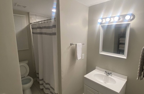Sumter House | 3 bedroom home located within a mile from downtown