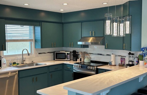 Laurel House | 3-bedroom house, beautiful pool and landscape, short walk to Casey Key Beach