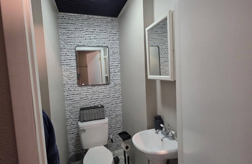 Bellevue House | 3-bedroom house in amazing Bellevue close to Downtown!