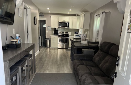 Mastic House | 3 bedroom house with pool and kids toys
