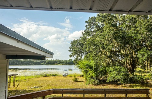 Edgar Cabin | 3 Bedroom Lake Home on Morris Lake