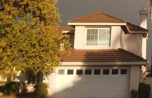 Menifee House | 3 Bedroom Lakeside Home