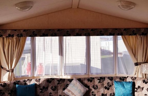 Skegness House | 3 Bedroom Sleeps 6 on Coral Beach