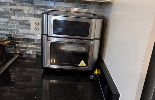 Clarksburg House | 3-bedroom townhome in charming Clarksburg in calm neighborhood.45 mn to DC