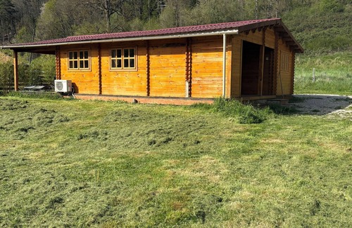 Fougax-et-Barrineuf Ski Chalet | 3-bedroom wooden chalet, on 1500m2 of enclosed grounds not overlooked