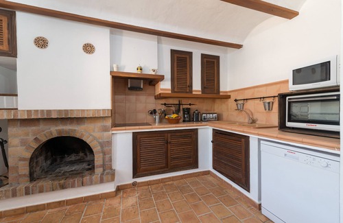 Son Macia Villa | 3 bedrooms/3 bathrooms/Private pool/Tennis court/Organic garden/Bbq/Wifi
