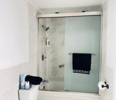 Deer Park Apartment | 3 bedrooms