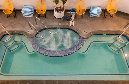 Venice Hotel | 3 Better-than-Basic 2 Queen at The Kinney Venice Beach!