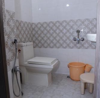 Hyderabad Apartment | 3 BHK Non-AC for 4 to 10 Guests for Families