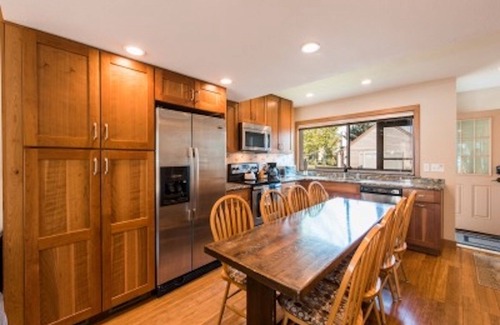 Park Meadows Condo | 3 Br, 3 ba Park City Best Ski Location, Ski, Free Bus, New Bathrooms!