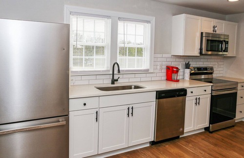 Huntersville House | 3 BR at Bud Henderson Road
