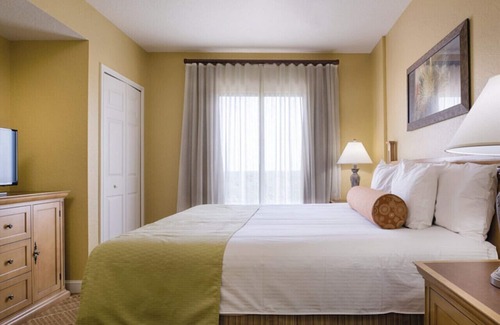 Lake Buena Vista Resort | 3 BR-Dlx Inside Disney Gates-5 Pools, Lazy Rivers, Pay 25% Deposit