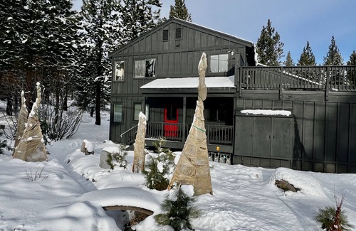 Truckee Condo | 3 BR Family Friendly Updated Condo Near Ski Hill, Lake & Hiking.