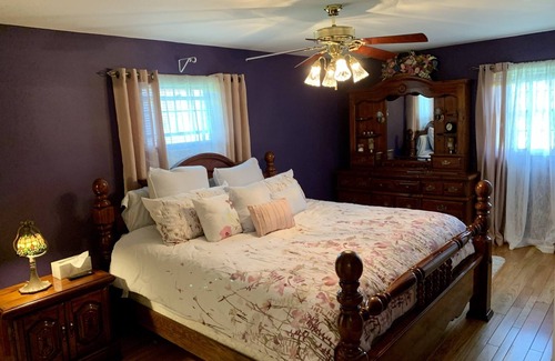 Summersville House | 3 BR Home close to everything Summersville!