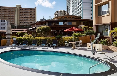 Ala Moana House | 3 City View Moderate Rooms at Pagoda Hotel