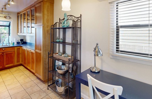 Stinson Beach House | 3-Cottage Beach Retreat w/Hot Tub, Fire Pit & Views - 40' to Ocean