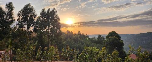 Masaka House | 3 Enjovu Cottage - Benanda Forest Resort