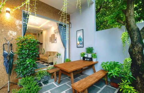 Ngu Hanh Son House | 3-mins ride to My Khe Beach - Tropical house - BBQ & Garden