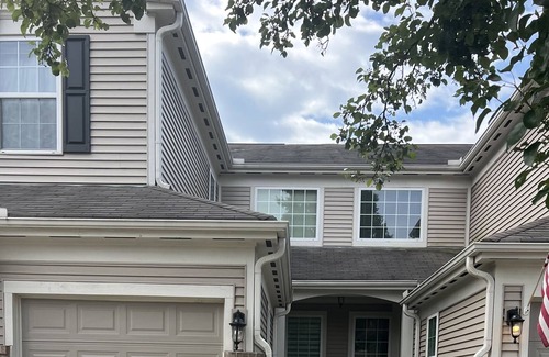 Latonia Condo | 3 minutes from downtown Cincinnati beautiul 2100 sq foot condo with balcony.