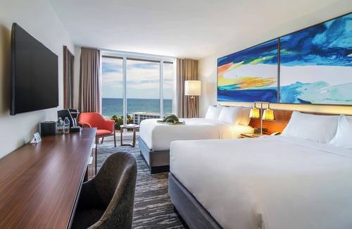 Central Beach Hotel | 3 Oceanfront Rooms with Pool near Fort Lauderdale & Las Olas Blvd